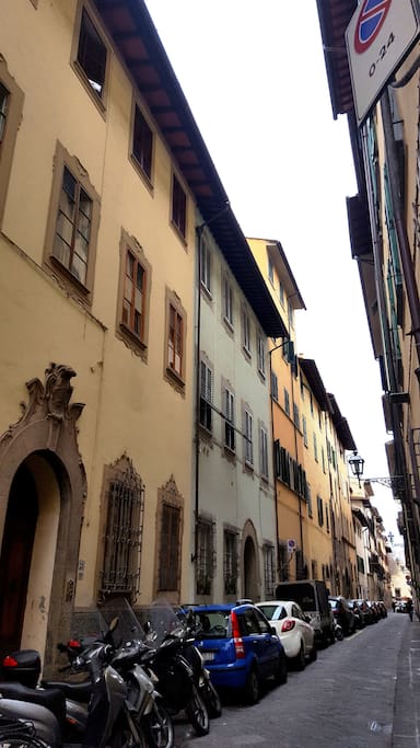 Santo Spirito typical street