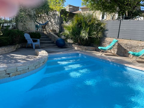 PARADIZHOTES ARDECHE, OLD FARMHOUSE MORE THAN 200 YEARS OLD