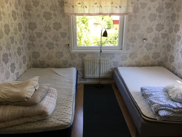 卧室3
这间卧室设有2张单人床和1张双层床