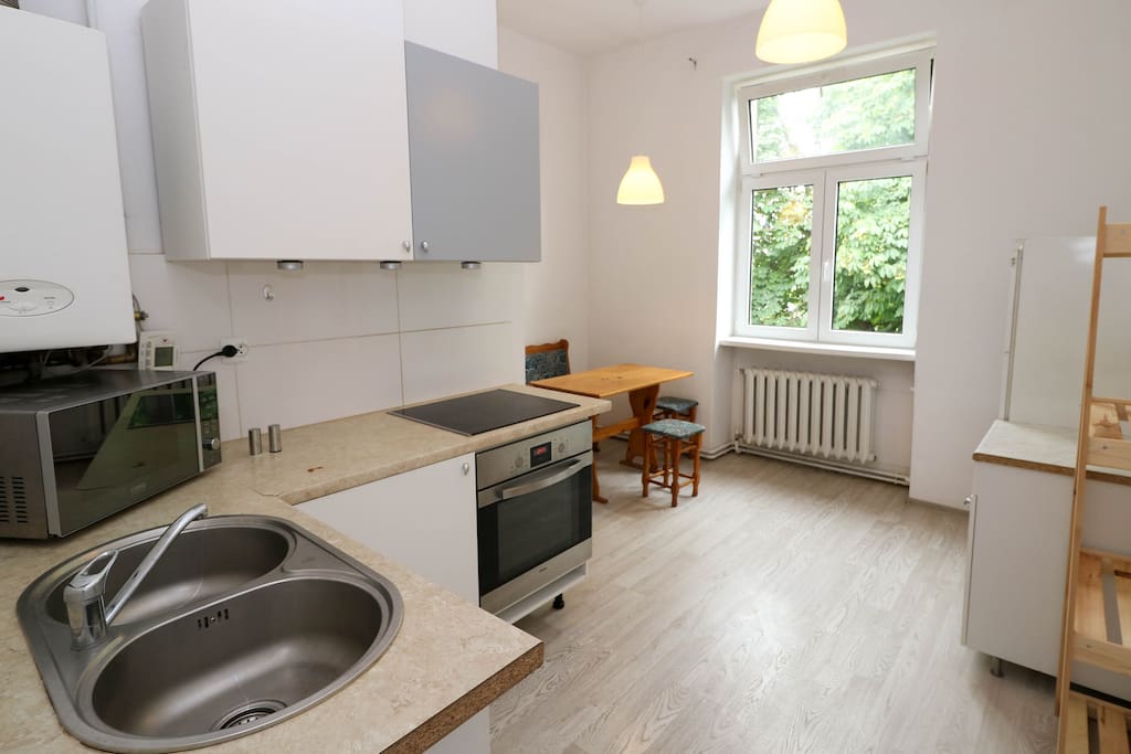 Kitchenette with dining area