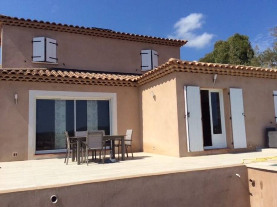 LA MAISON