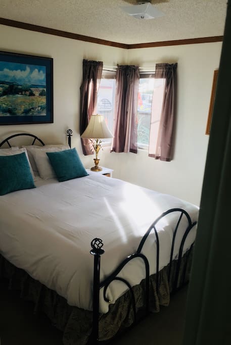 Queen Bed with brand new linens