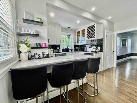 Leisure | Business| Getaway| Downtown Brockton