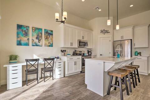 *Reduced* 3BR/3BA w/HotTub & FirePit +Heated Pool