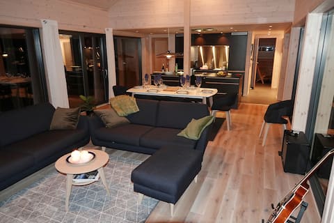 Popular Airbnb listing: "Treat me nice" in Lofoten at Ramberg Flakstad in Flakstad
