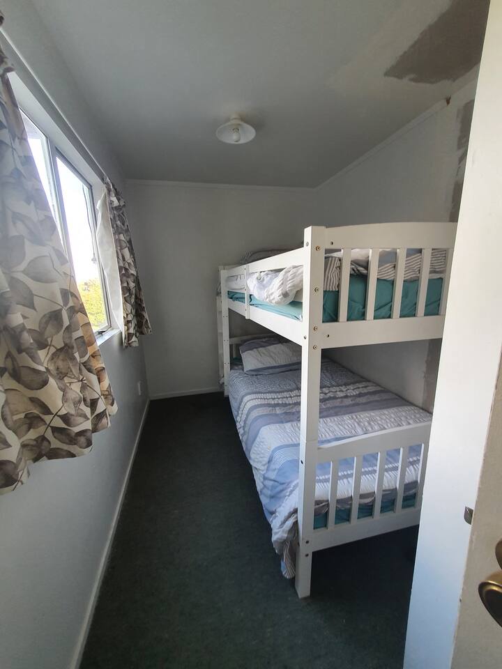 Ორსართულიანი ოთახი