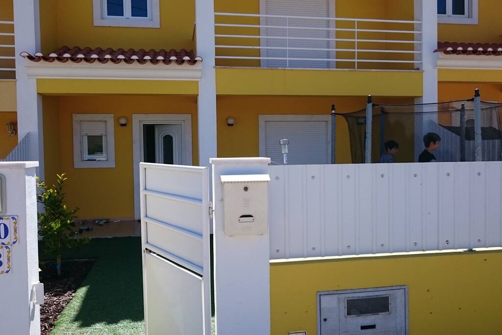 face de la maison