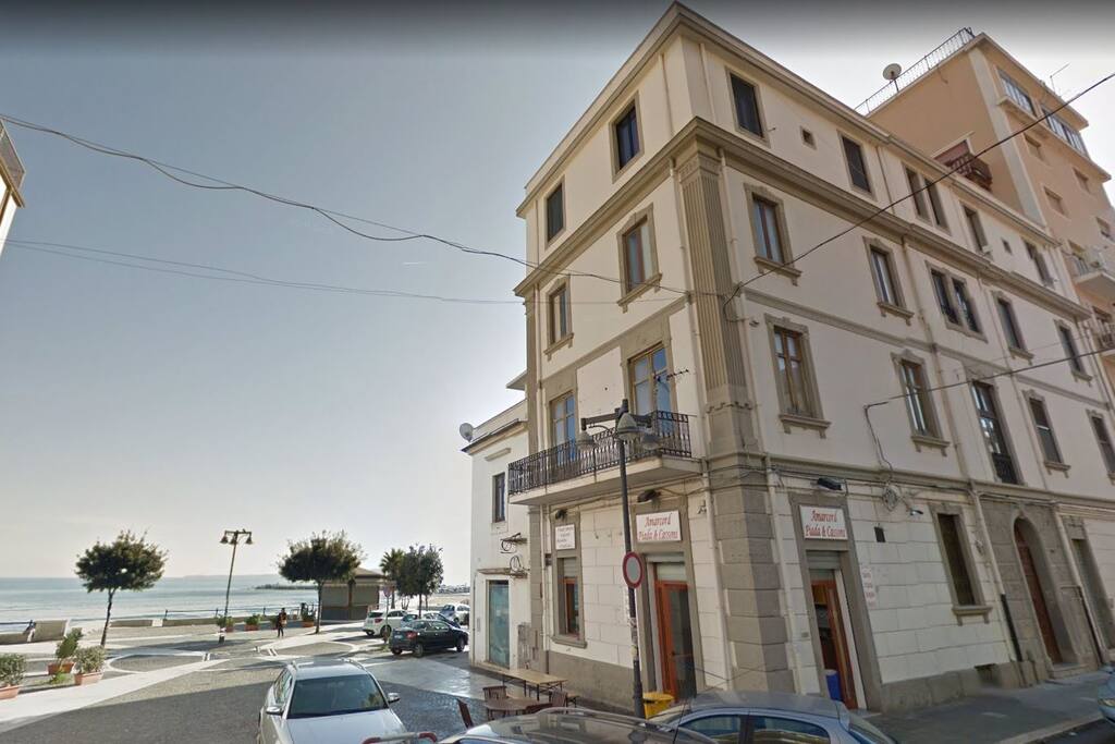 L' edificio