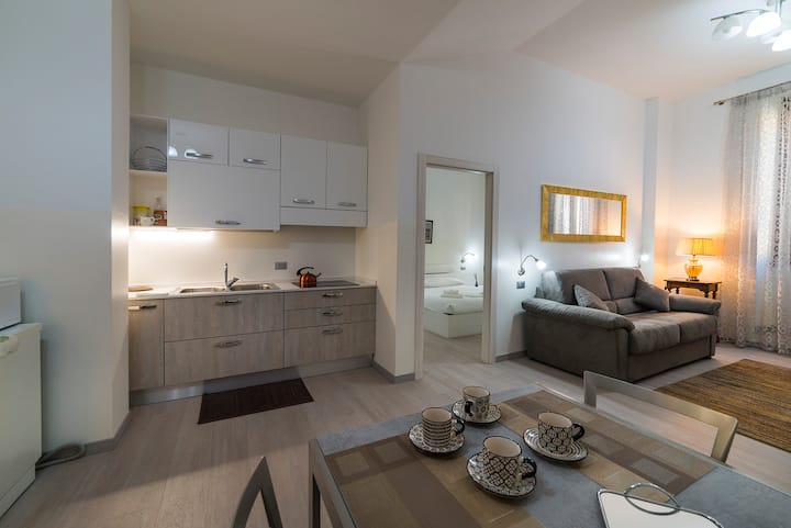 Super Central Apartment In Piazza Bra With Balcony - Vérone