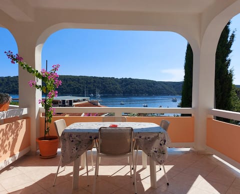Seaview apartment