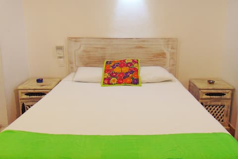 Casita Papaya -Downtown/ 7 blocks from playa norte