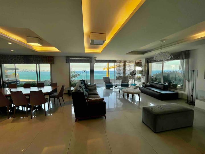 Penthouse Seaview+ Pool 24/7 Power - Lebanon