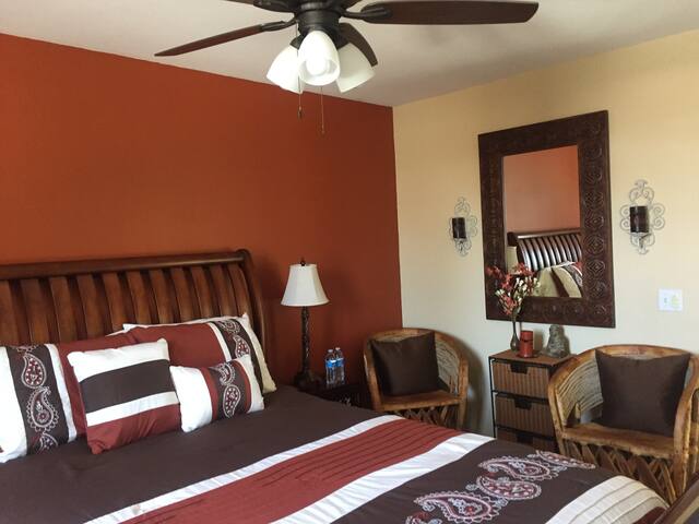 Beach & Camarillo Outlet's - Centrally Located