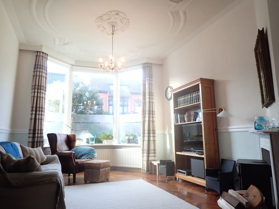 There are beautiful ornamented ceilings in the front room.