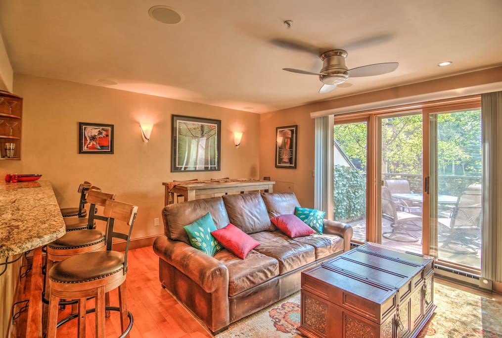 Little Wolf Condo, ski in, ski out. In the Telluride Mountain Village Core