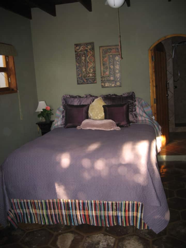 Ეს არის საძინებელი ლა ‑ გლორიის მთავარ აპარტამენტში.