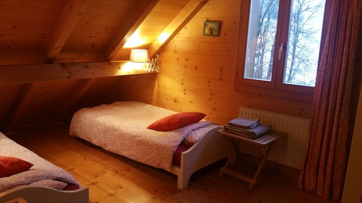 chambre 2 avec lits jumeaux