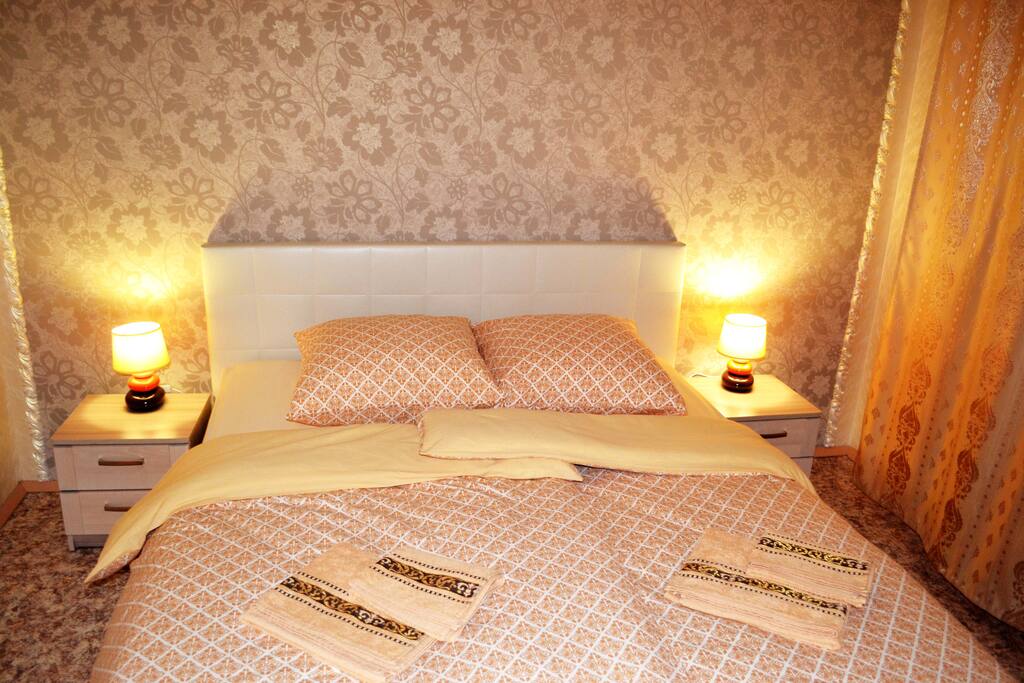 Отель волхов 4 в великом новгороде. Великий новгород, большая санкт-петербургская улица, 98. Снять в великом новгороде. Великий новгород ярославово дворище достопримечательности. Гостиница волхов в великом новгороде номера.