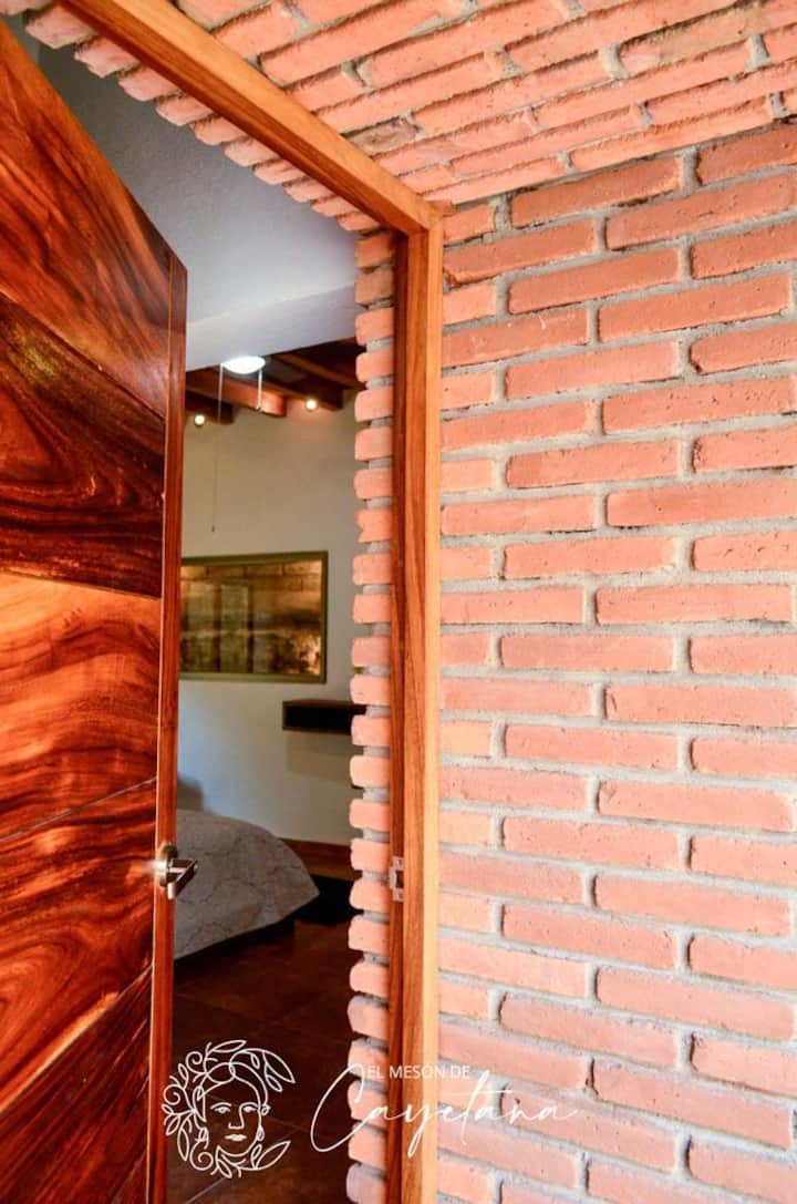 ENTRANCE ROOM 1