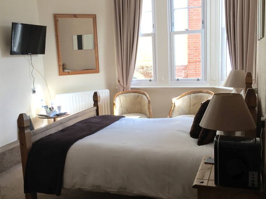 Room 3 - Kingsize Ensuite