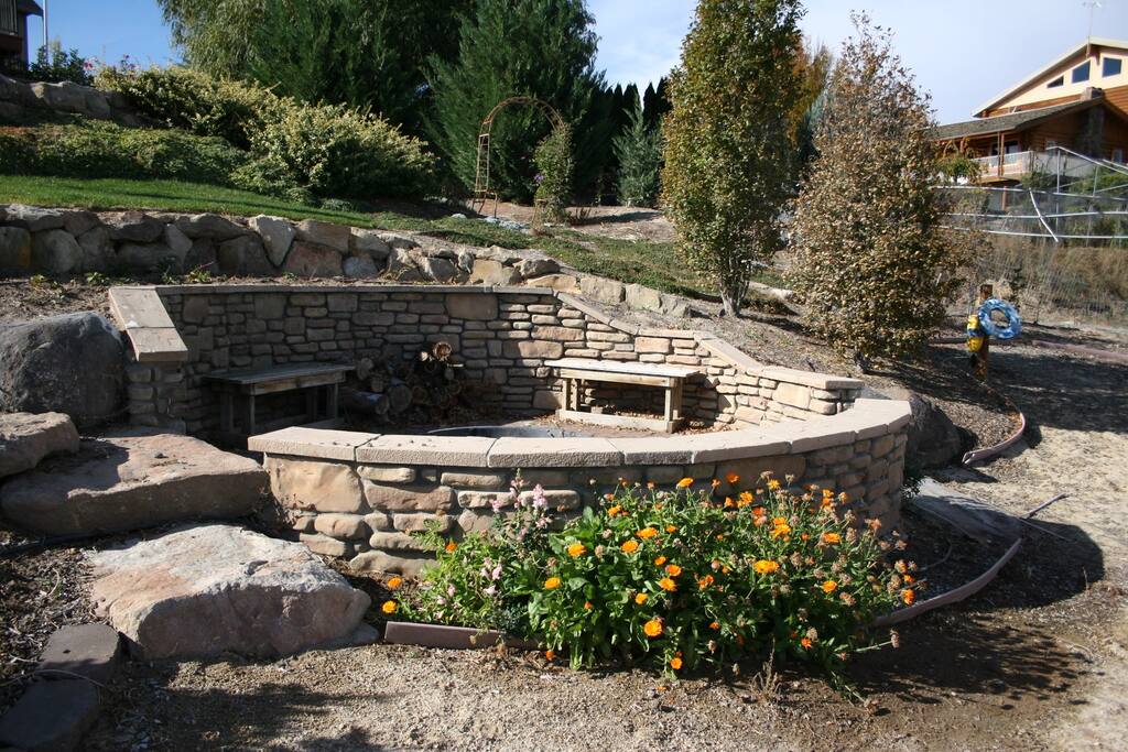 Snake River Paradise Houses for Rent in Melba, Idaho, United States