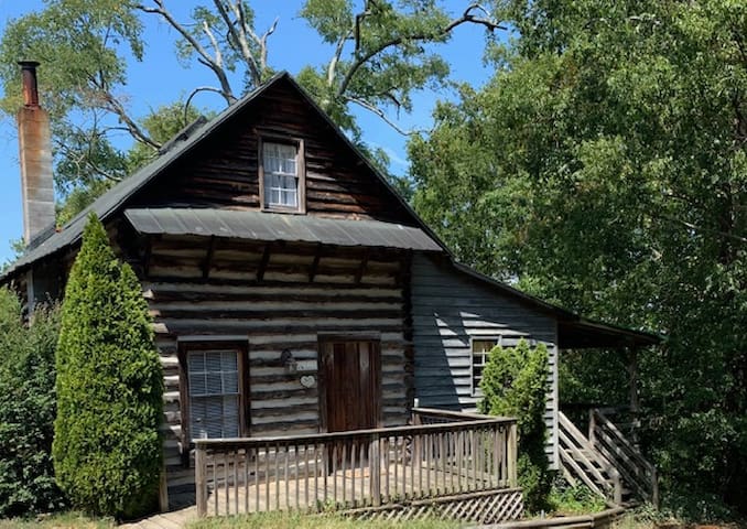 Airbnb Halifax Vacation Rentals Places To Stay Virginia