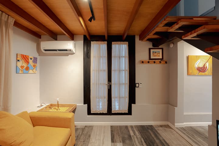 Reciclaje Colonial Transformado En Acogedora Casa - Montevideo
