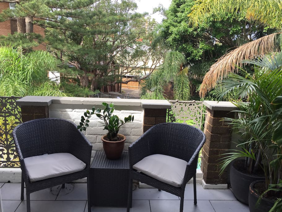 New modern balcony furniture