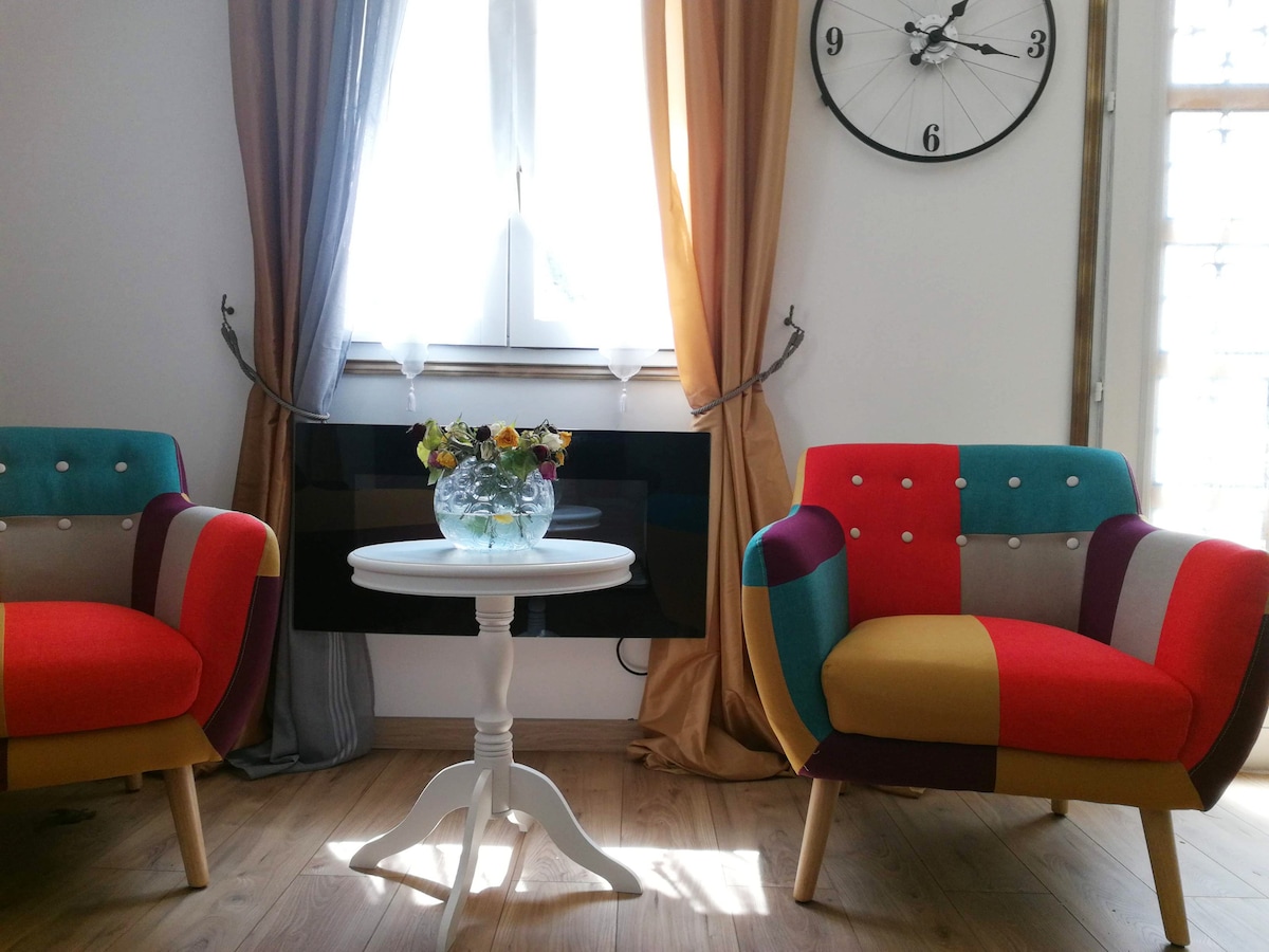 Fotelje Dnevni boravak i dekorativni kamin