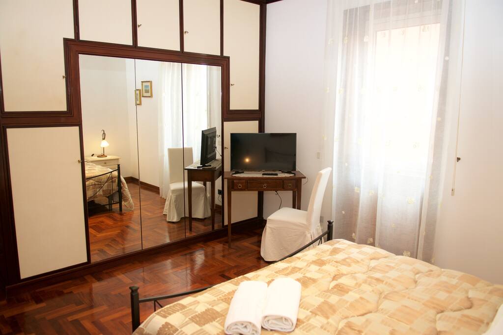 CAMERA DA LETTO
ROOM