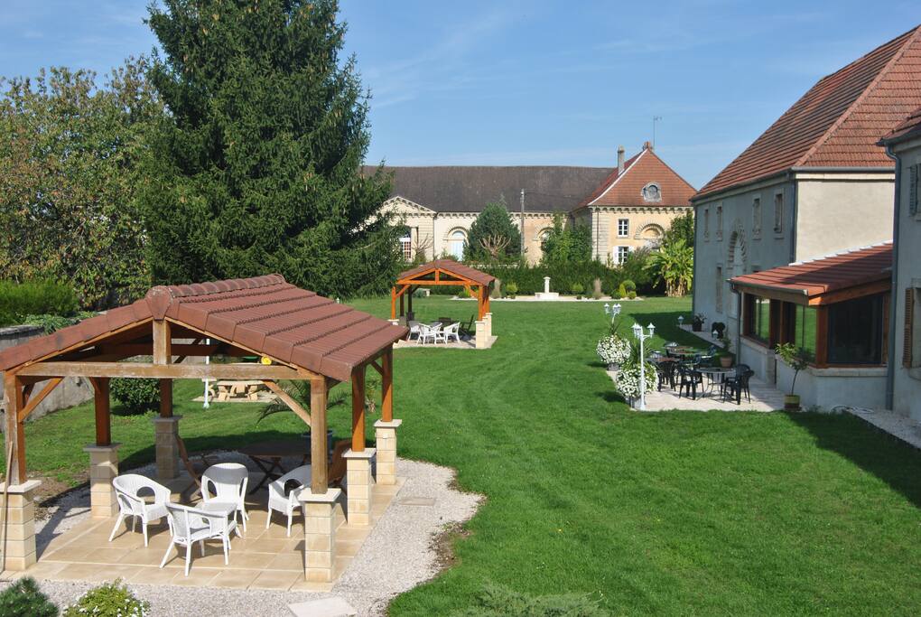 Parc et terrasse