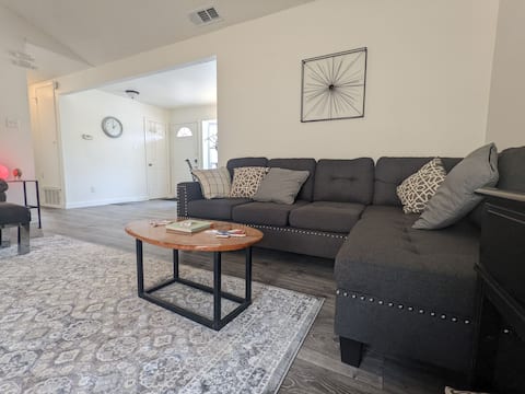 Popular Airbnb listing: Spacious South Lamar 2bd/2ba. Walk to everything. in Austin