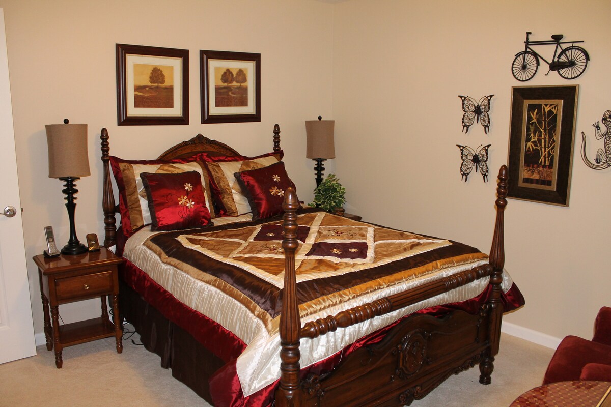 Slaapkamer met tweepersoonsbed