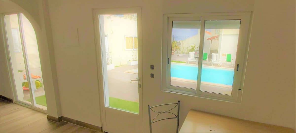 Apartamento com Piscina — 20 min de Lisboa
