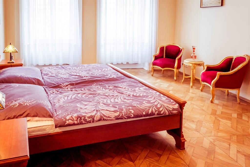 spacious bedroom