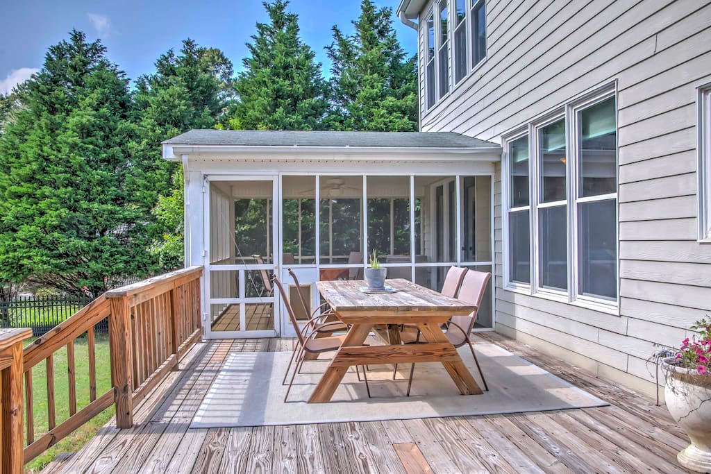 Enjoy afternoon barbecues on the expansive back deck!