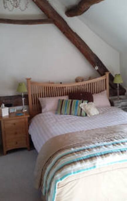 en suite room with king size bed