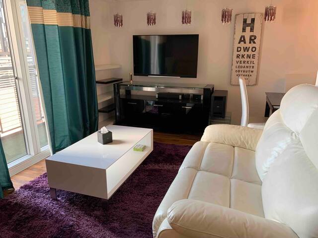 Luxurious 2 Bedroom City Centre Apartment