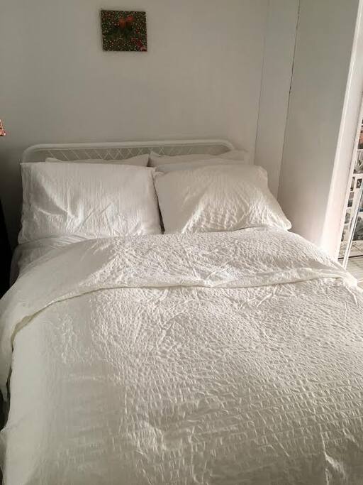 Very comfortable bed