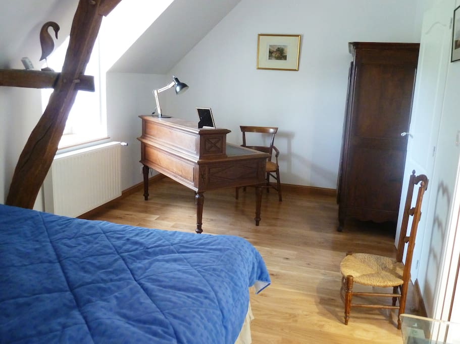 Chambre double avec bureau et sdb privative