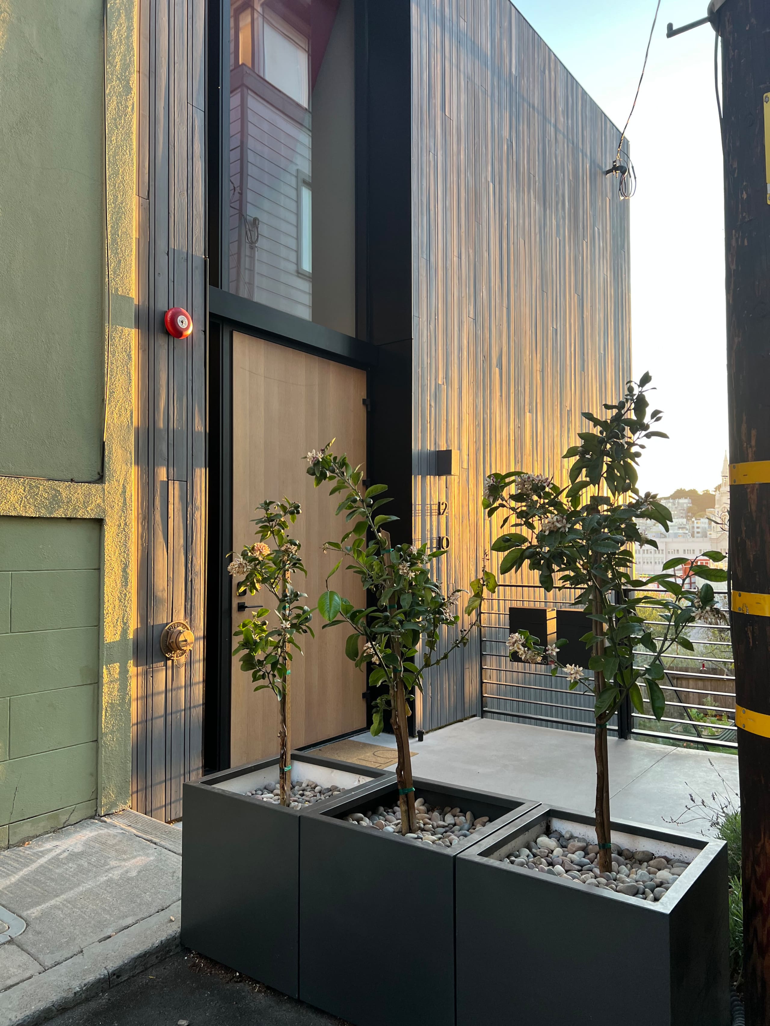 Home in San Francisco · ★5.0 · 3 bedrooms · 4 beds · 2.5 baths - Image 41