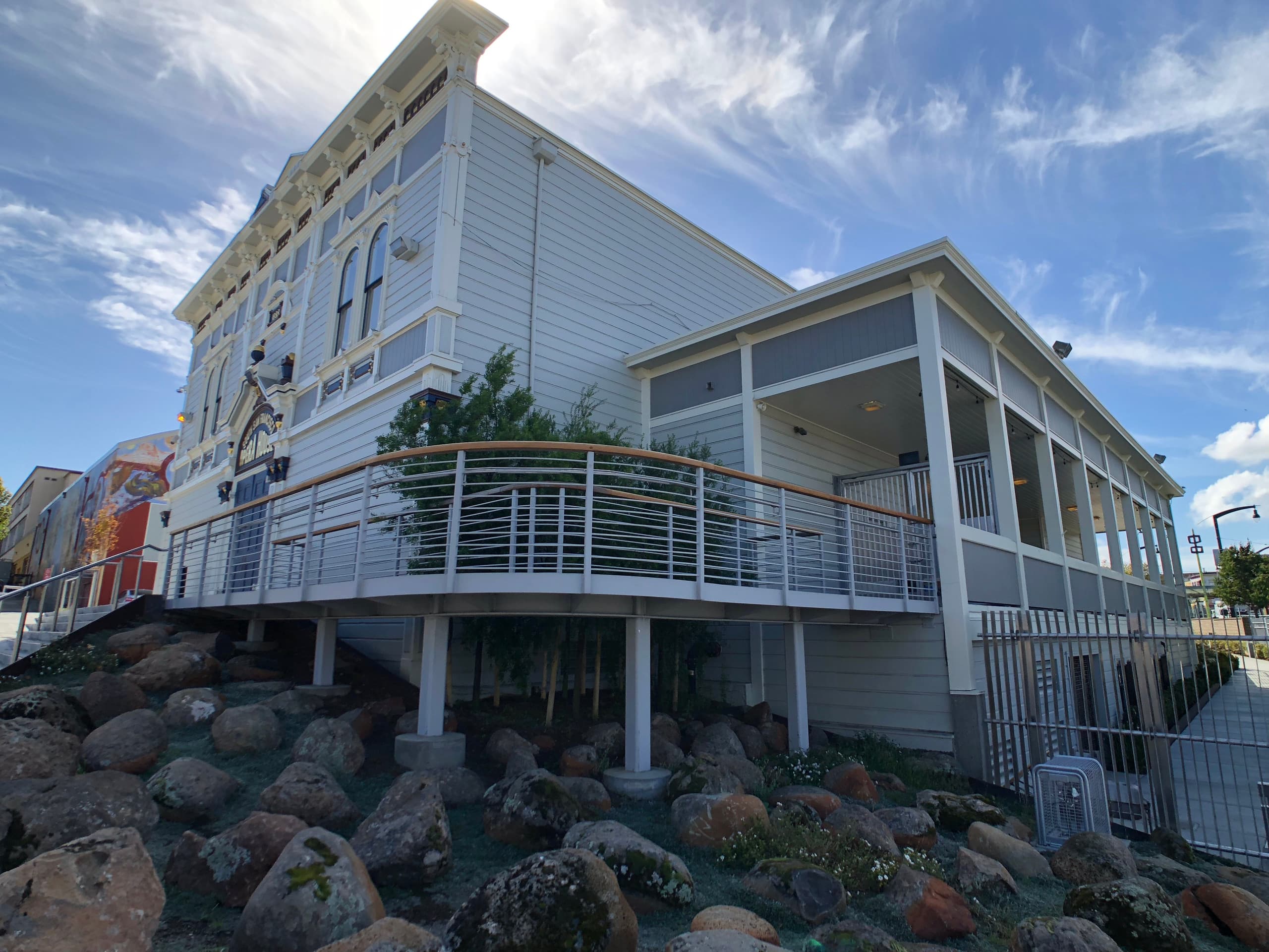 Home in San Francisco · ★4.9 · 3 bedrooms · 3 beds · 3 private baths - Image 64