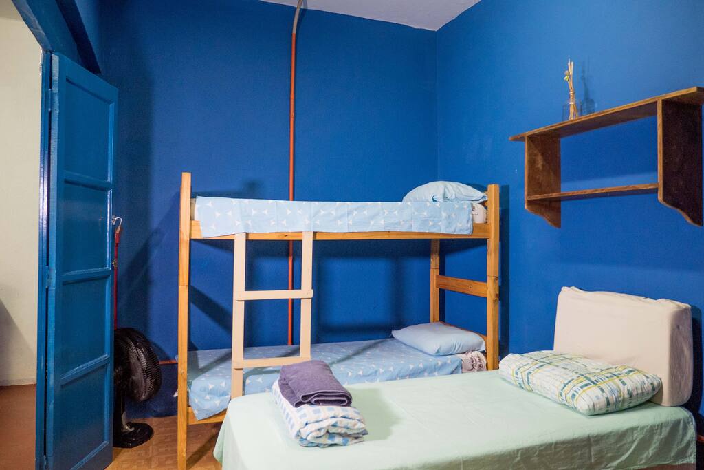 quarto para 3 pessoas