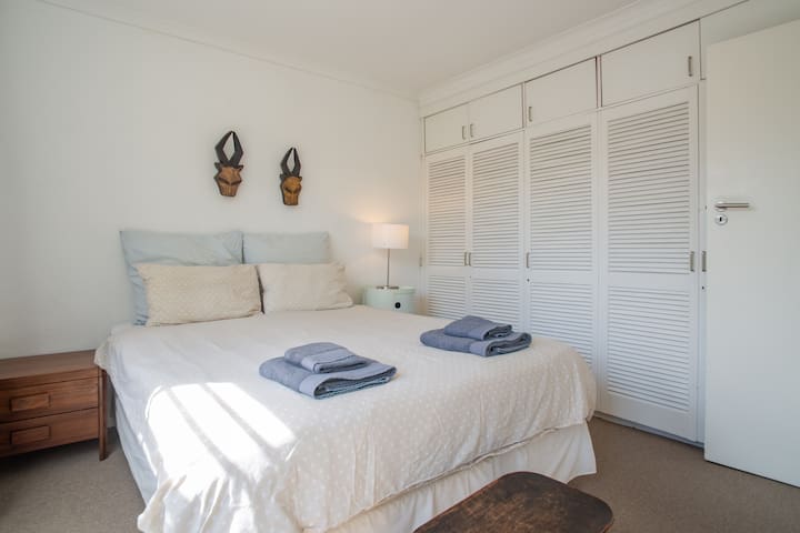 Spacious home with private pool and close to beach gallery image 5