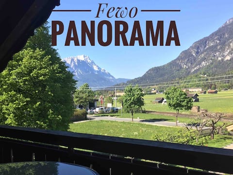 Top Airbnb: Vacation home Panorama - fantastic view of the Zugspitze in Farchant