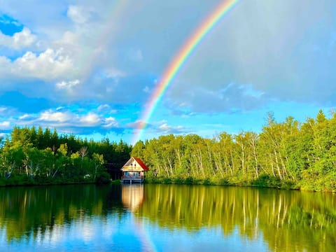 Top performing Airbnb: Private waterfront chalet – Nature and tranquility in Charlevoix in Baie Saint Paul