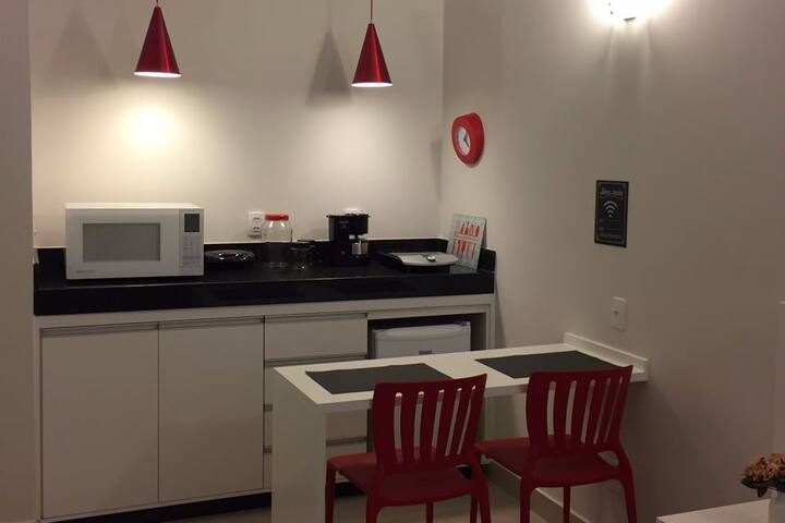 Quitinete confortável no edifício JK