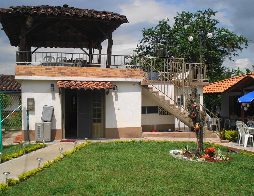 Habitación adjunta e independiente, con baño turco, para 4 huespedes.