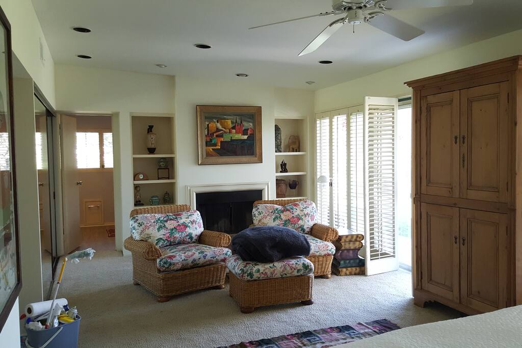 Master Bedroom sitting area