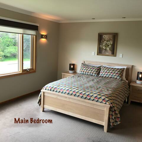 Gilligans gallery image 5